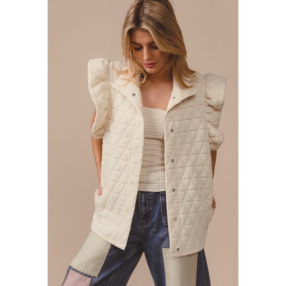 BiBi Diamond Print Ruffle Sleeves Pocket Oversized Quilted Vest Jacket | Oatmeal - Picture 6 of 8